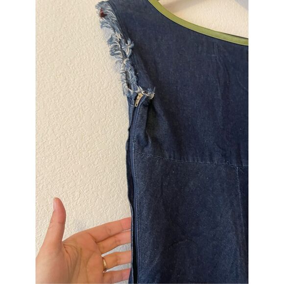 Y2k Roxy denim mini dress with raw hem details size small - Picture 3 of 6